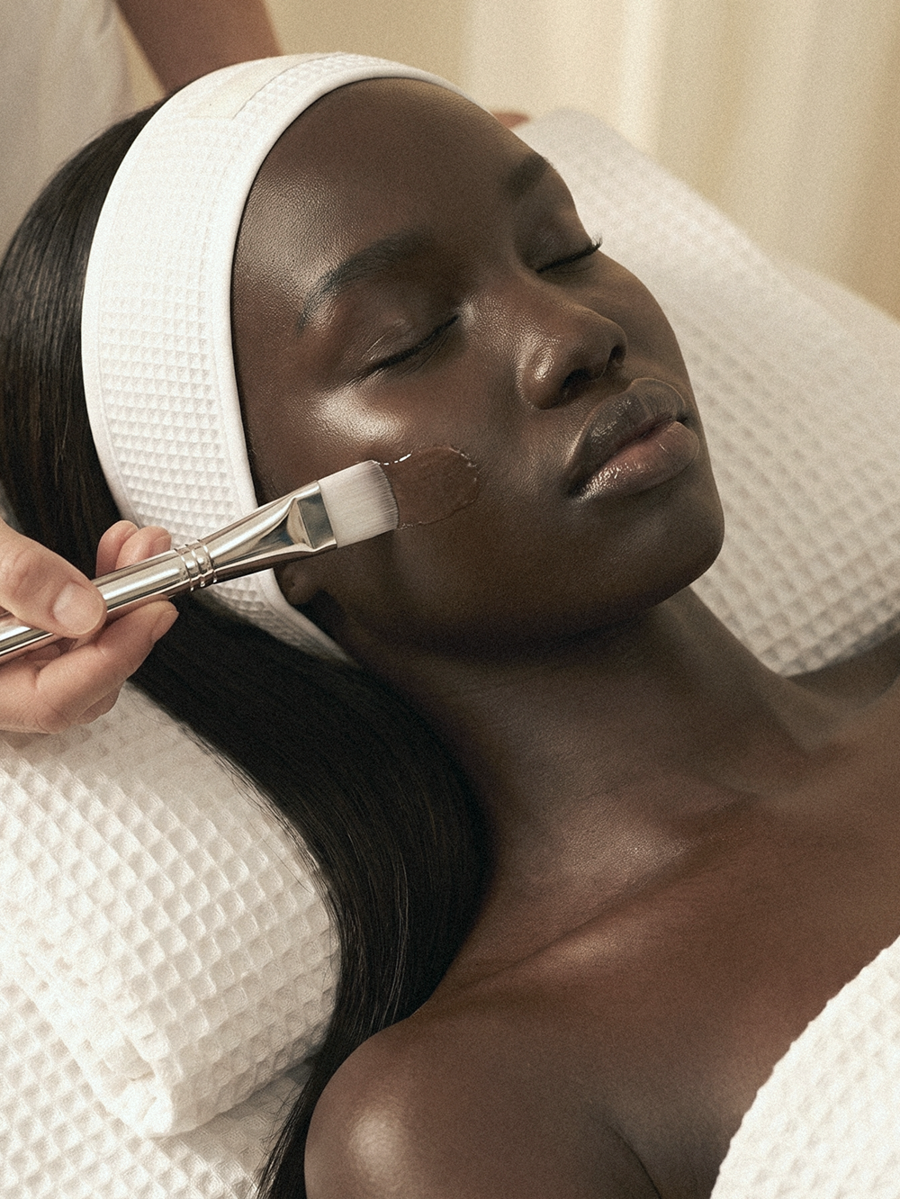 How to Create a Balanced Skincare Routine